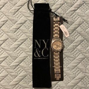 New York & Company Watch